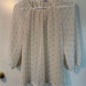Old Navy Cream Relaxed 3/4 Sleeve Blouse